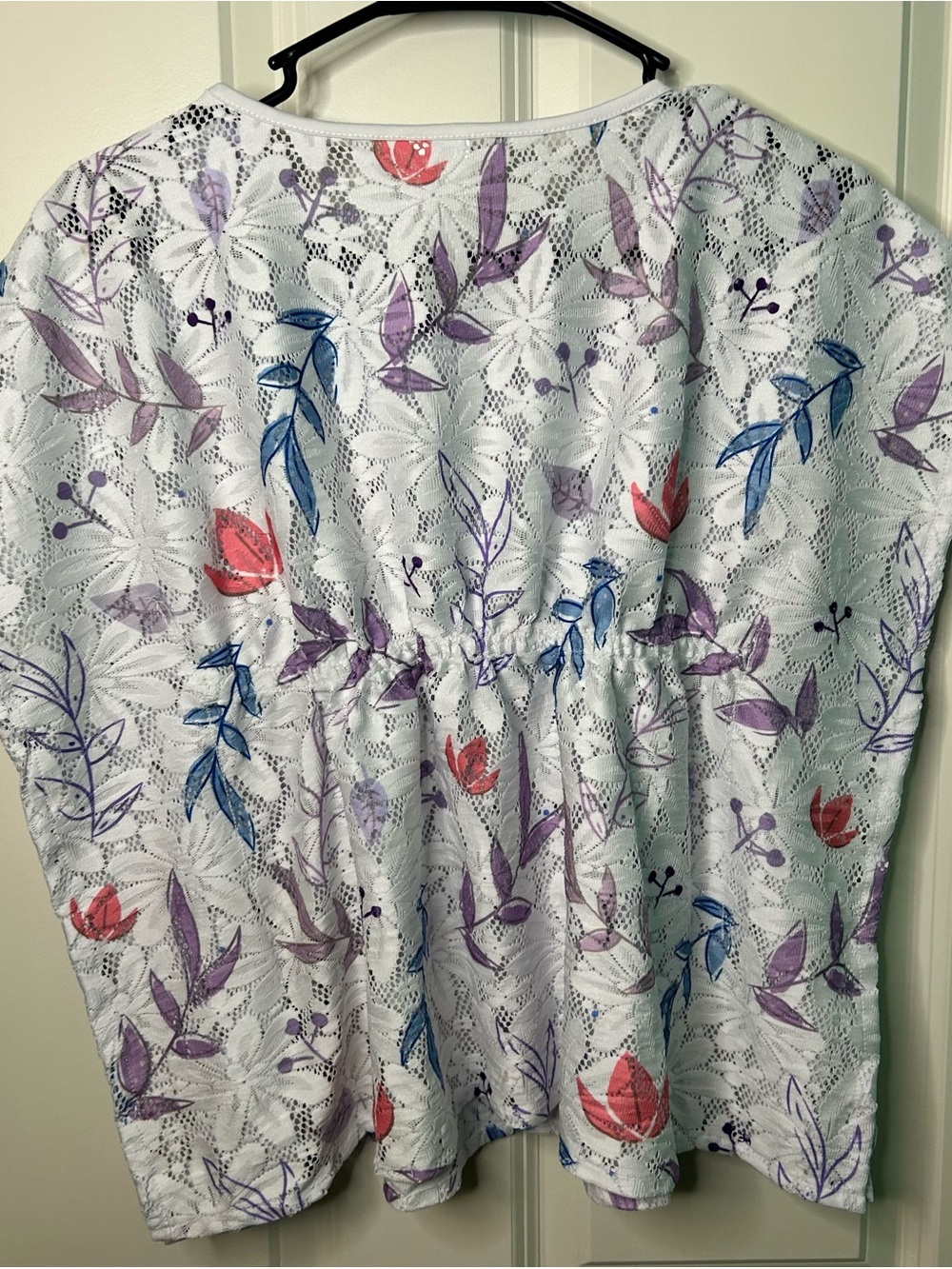 Disney White Eyelet Top with Purple, Blue & Coral Floral Accents Kaftan sleeves - Picture 4 of 9